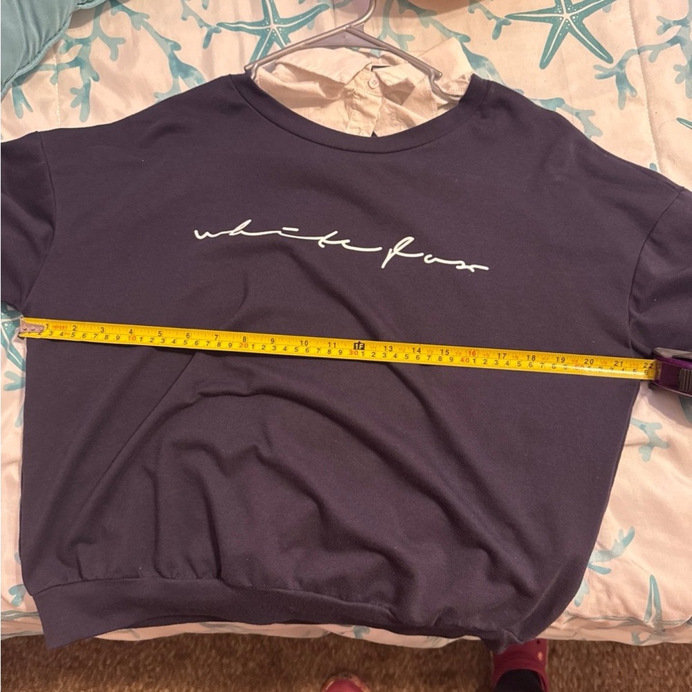 Crew neck collared sweatshirt - Picture 2 of 3